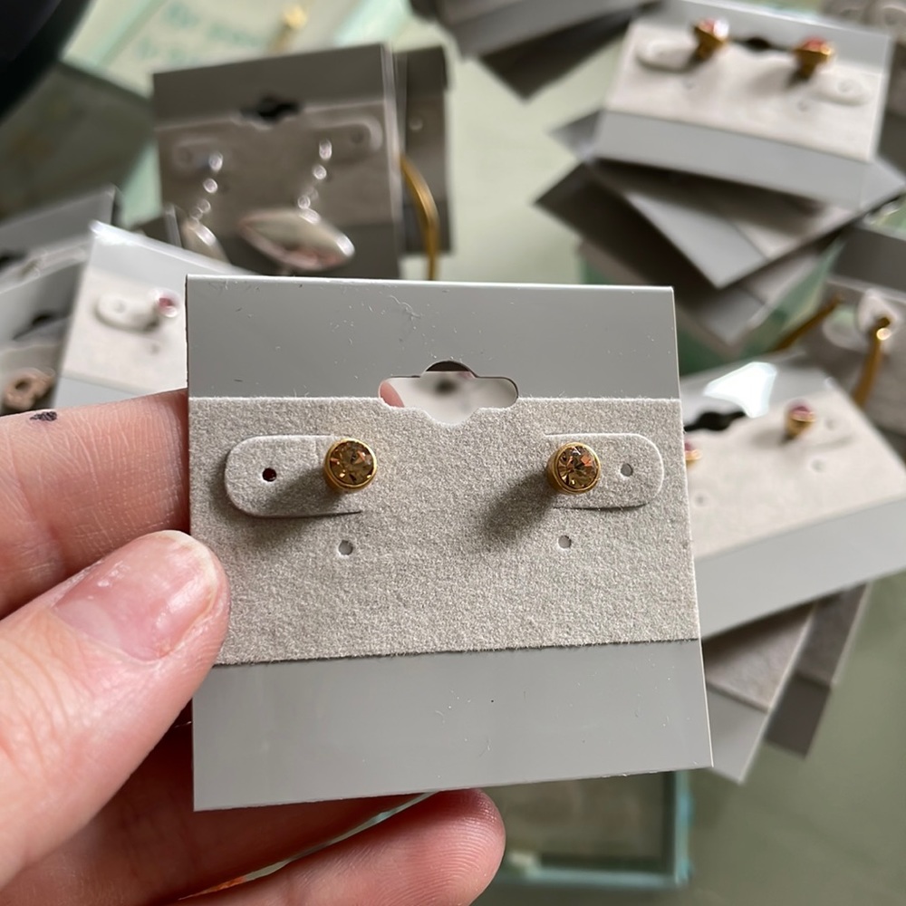 🚨LAST ONES!! Mini crystal bling pilgrim earrings - lt. smokey, khaki